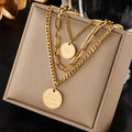 Elegante Halsketten mit Anhängern in Gold, zeitlos und elegant