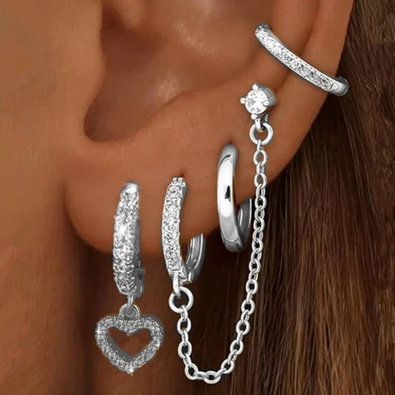 Elegante Ohrringe mit Glitzersteinen, jeweils 4 Stück, verschiedene Modelle