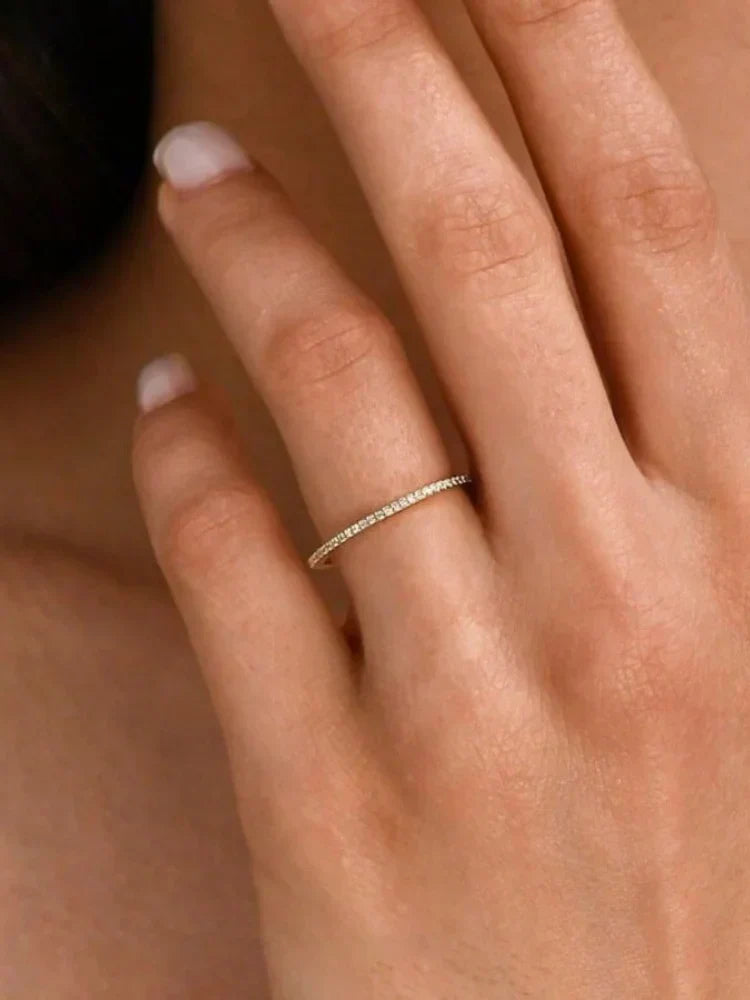 Eleganter, schmaler Ring, verschiedene Designs